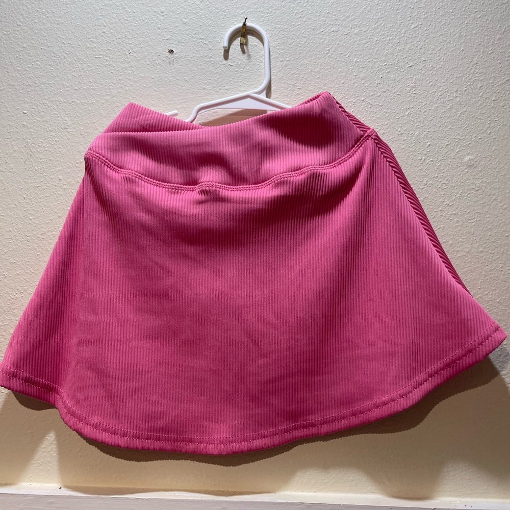Body Glove. Vibrant Pink Skort. Sz 6